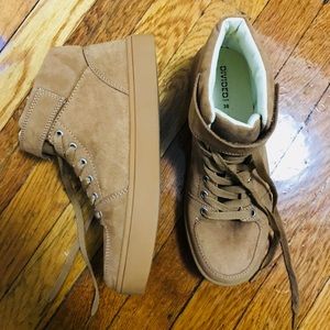 Women’s Hightop Sneakers